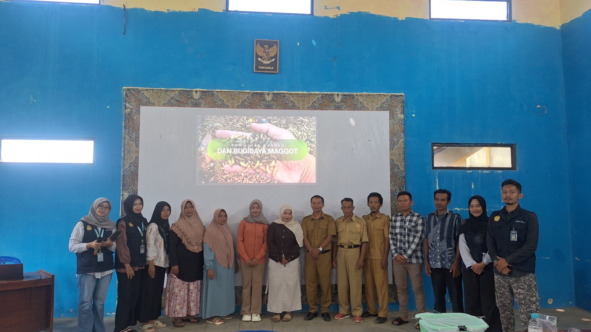 Sosialisasi dan Praktik Pemilihan Sampah dan Budidaya Maggot