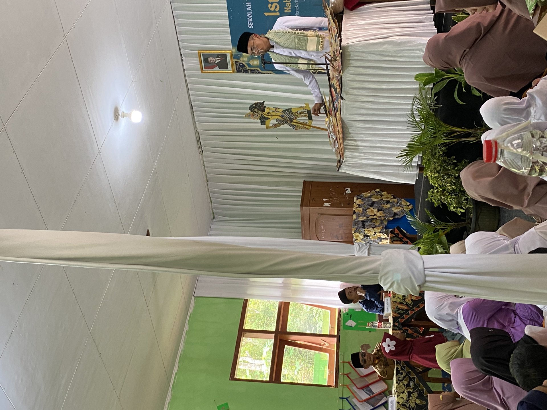 Menghadiri Isra Miraj