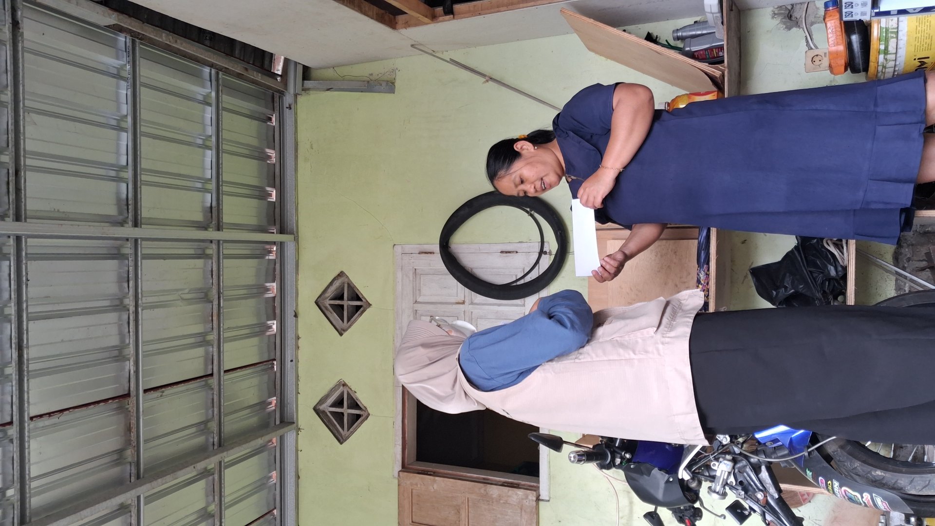 Membagikan Undangan Fgd 2