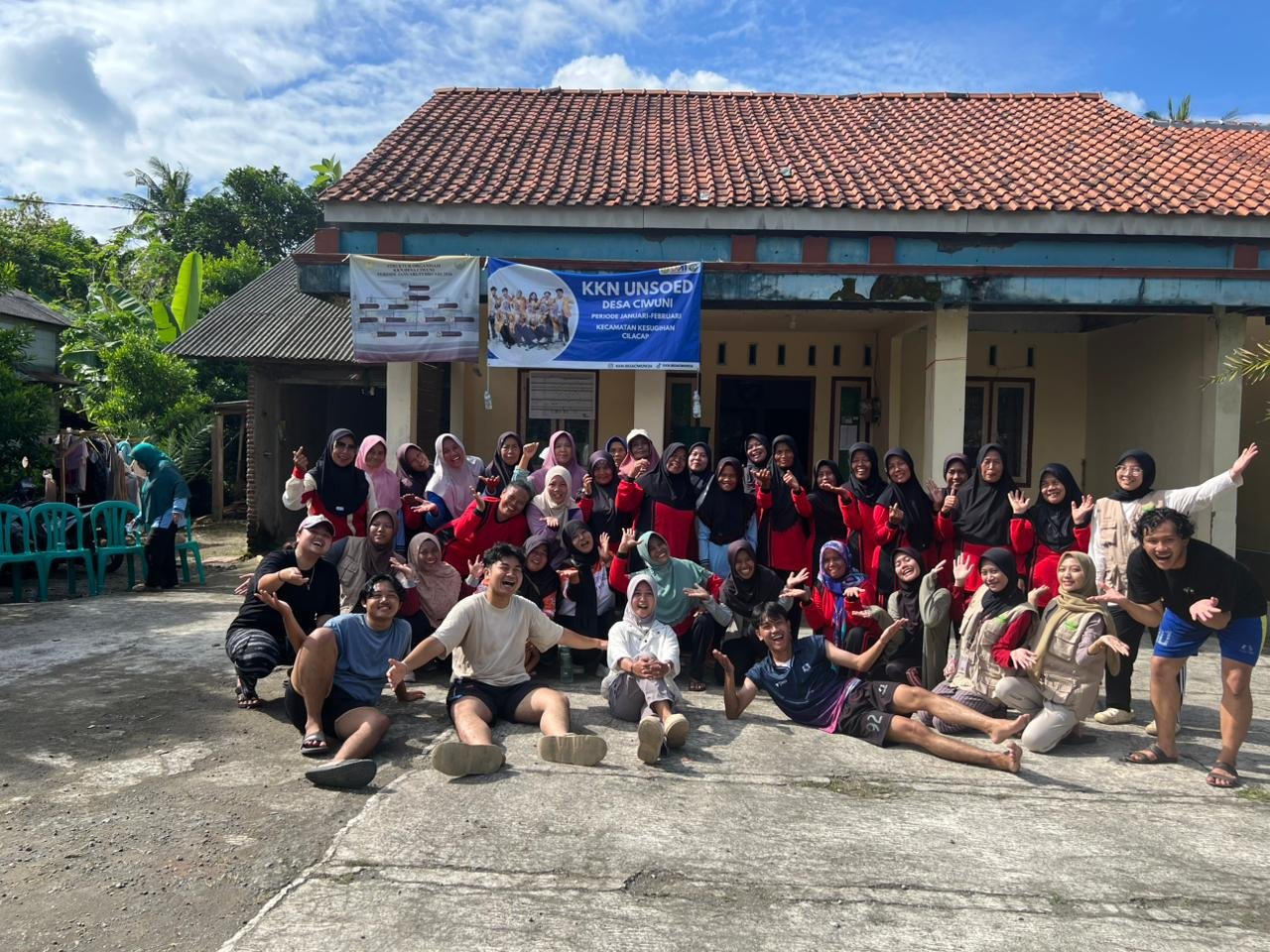 Day 13- senam lansia di dusun Kubangsari Desa Ciwuni dan pendampingan laporan keuangan BUMDes