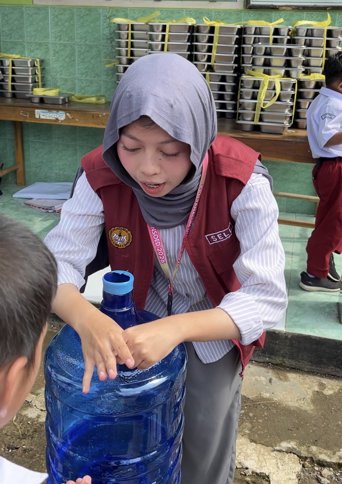 Sosialisasi dan Penerapan Perilaku Bersih dan Sehat melalui Praktik Cuci Tangan