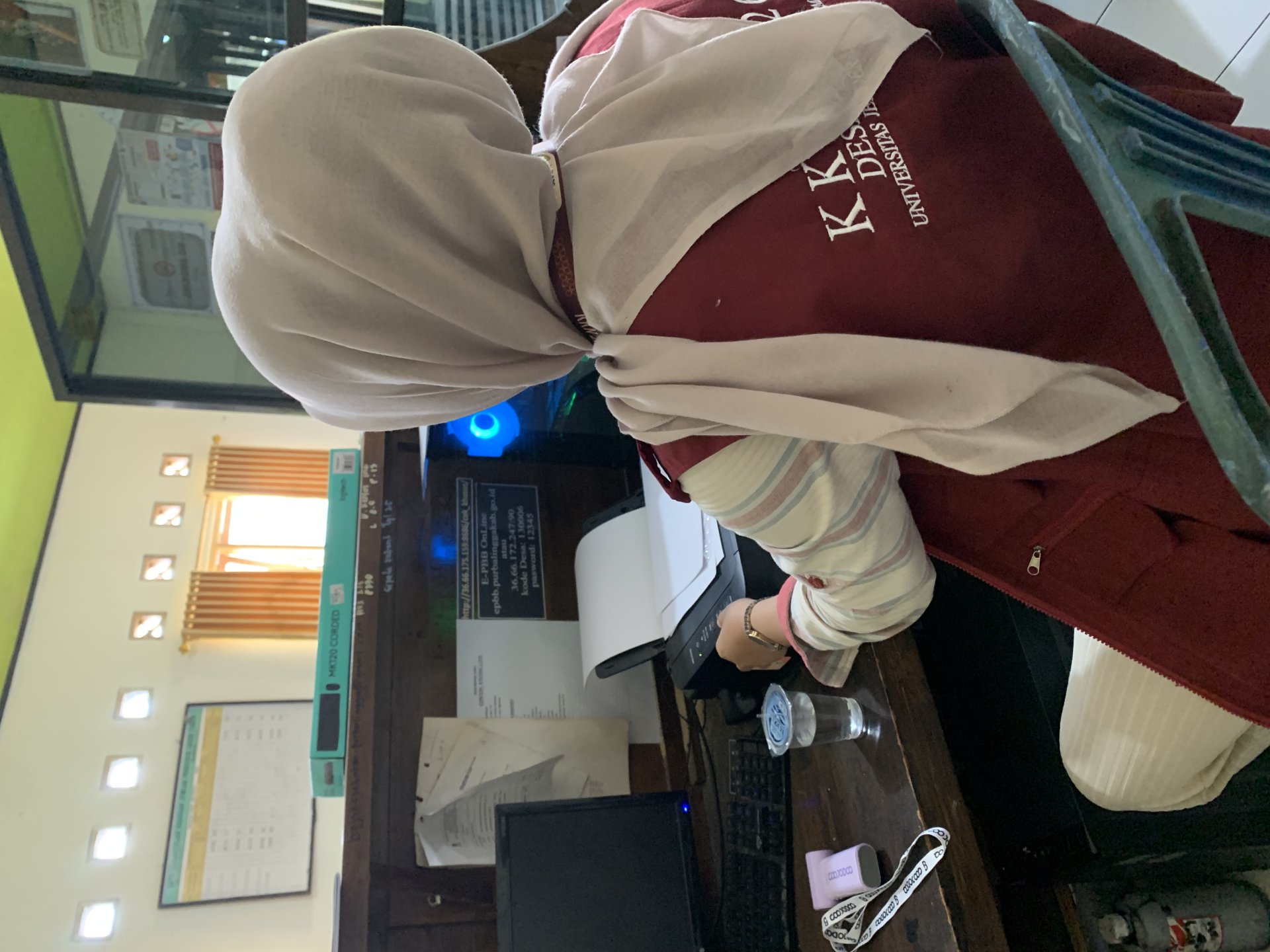 Piket Rutin di Balai Desa Bodaskarangdjati