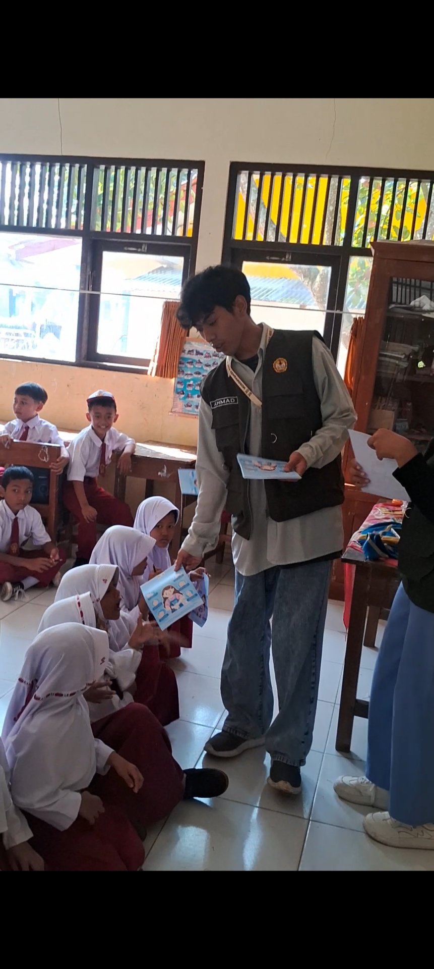 Hari 13.14  (Sinergi Edukasi Sekolah, Pelayanan Publik, dan Digitalisasi Ekonomi Desa)