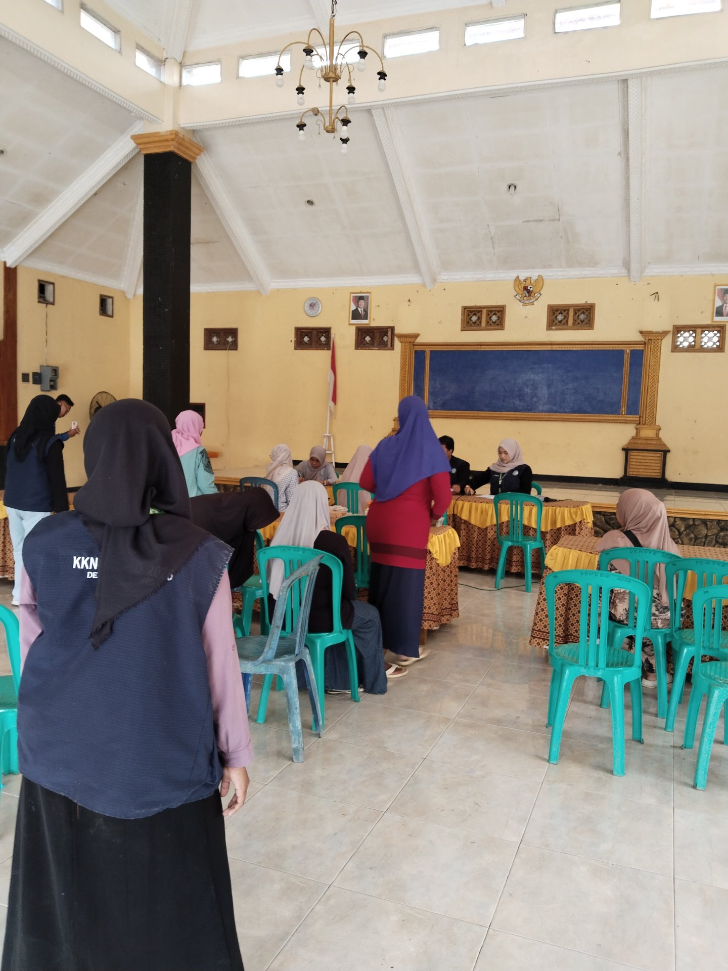 Hari ke-14 sosialisasi bidang ekonomi