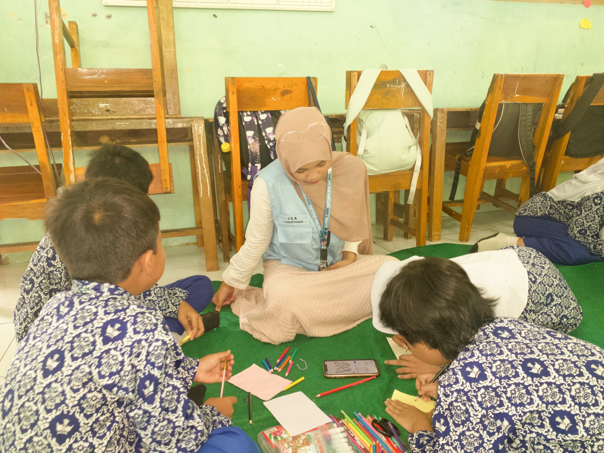 SOSIALISASI PENTINGNYA CUCI TANGAN DAN PEMBUATAN PAPER SOAP SI SDN 2 WINDUJAYA DAN DISTRUSI SURAT UNDANGAN FGD 2
