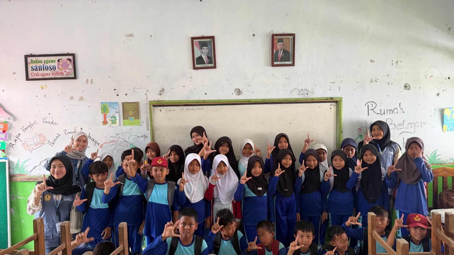 Lancar Mengajar di SDN 1 Lancar