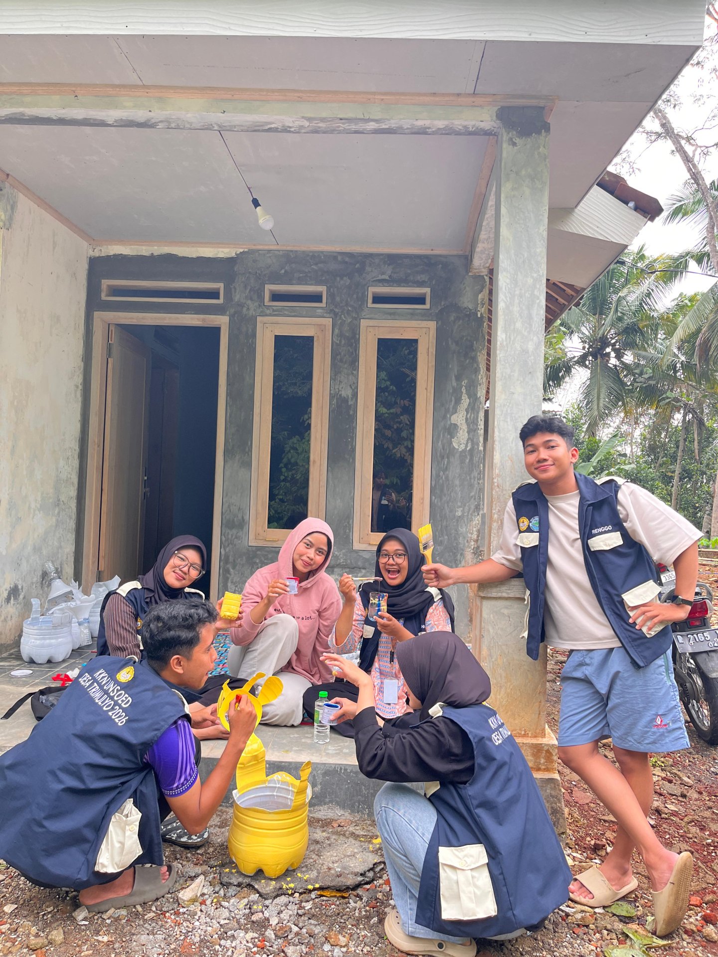 Pendampingan Senam Sehat dan Menghias Kebun