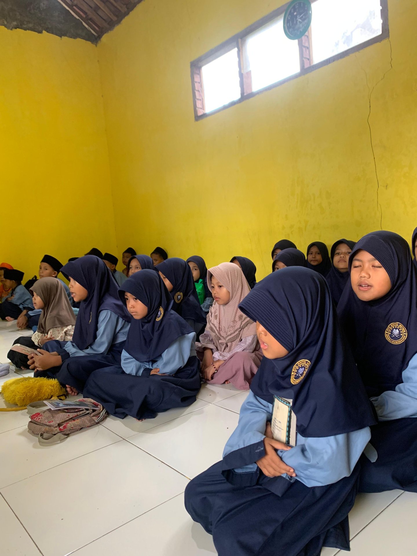 Pendampingan Pengajaran di TPQ Baitul Mu'min