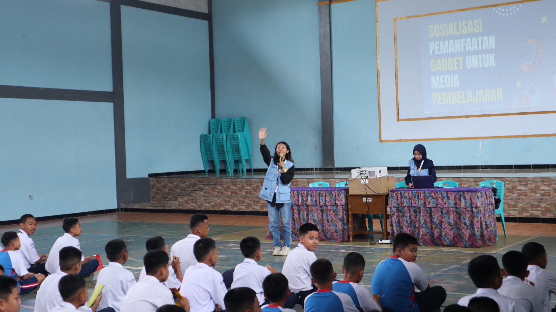 Sosialisasi Pemanfaatan Gadget untuk Pembelajaran