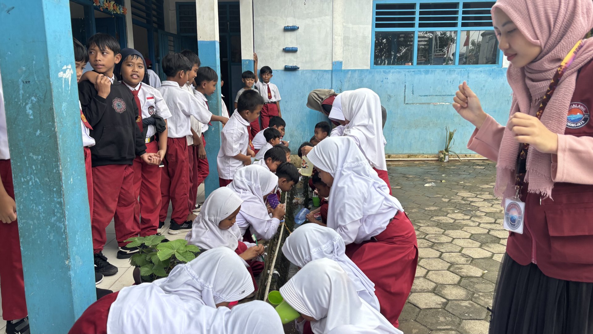 Sosialisasi Bidang Pendidikan dan Kesehatan di SD Negeri 05 Gunung Jaya