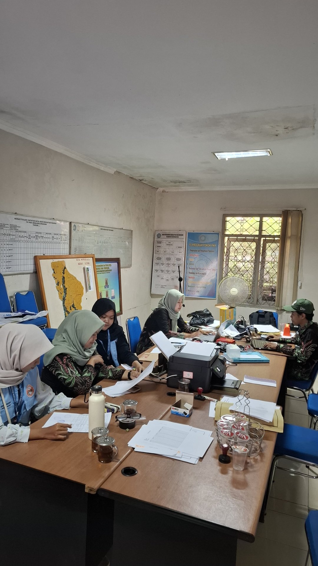 Piket Desa dan Program Kerja "Sabunku untuk Tanganku" di SD Negeri 2 Windujaya