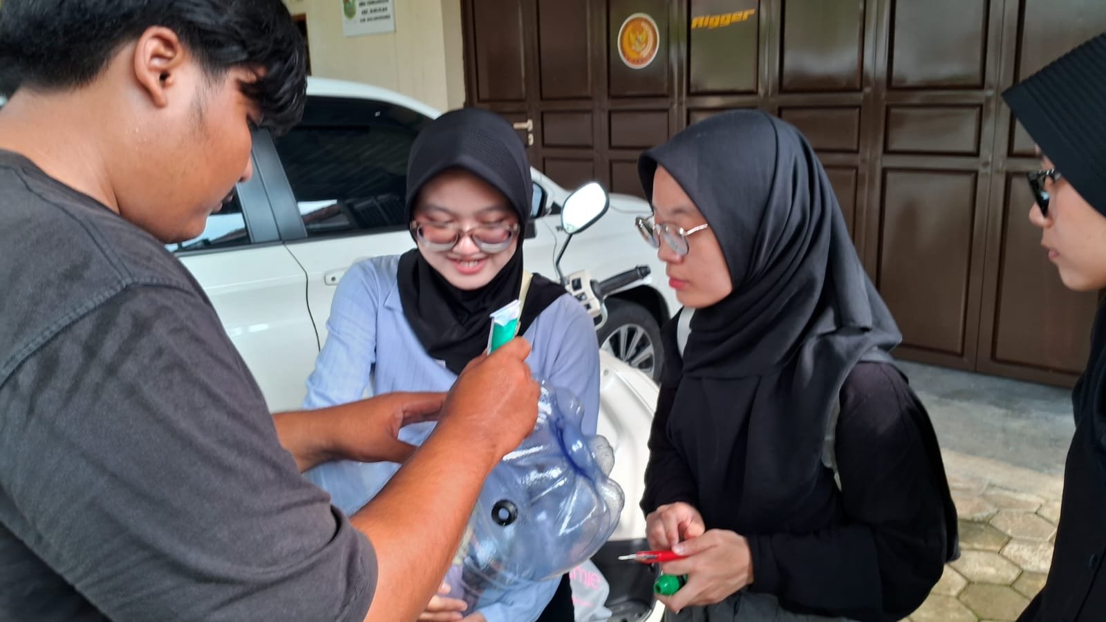 Hari 14.15 (Optimalisasi Layanan Publik, Digitalisasi Finansial, dan Inovasi Pertanian)