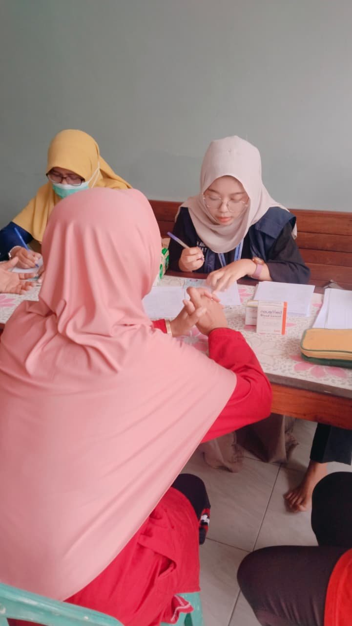 Kegiatan Kelima belas | Kegiatan sosialisasi di posyandu lansia