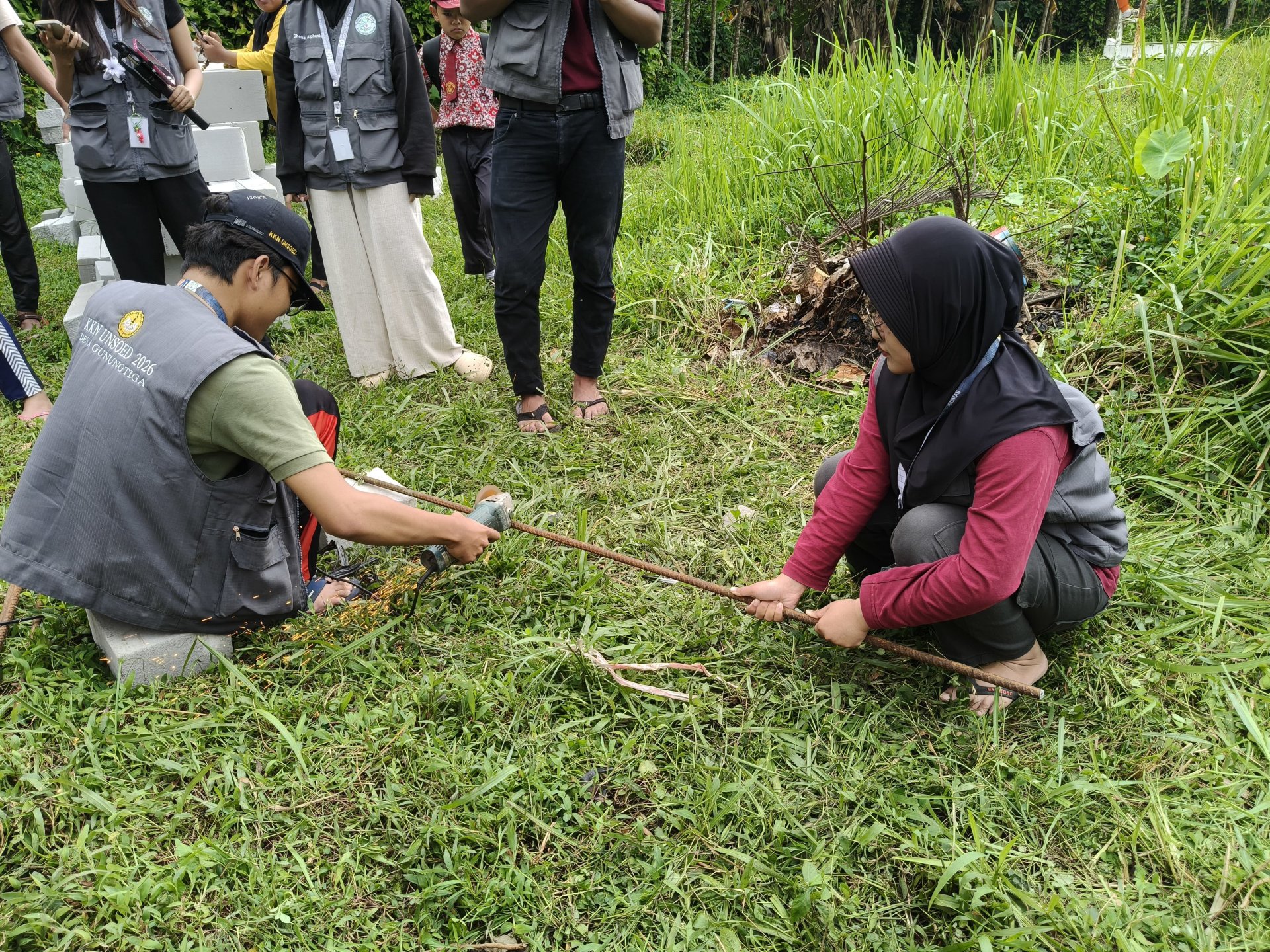 Day 1 Pembangunan Pembakaran Sampah Minim Asap
