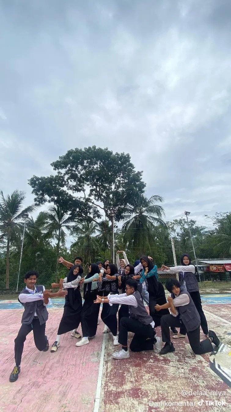 KKN HARI KELIMABELAS