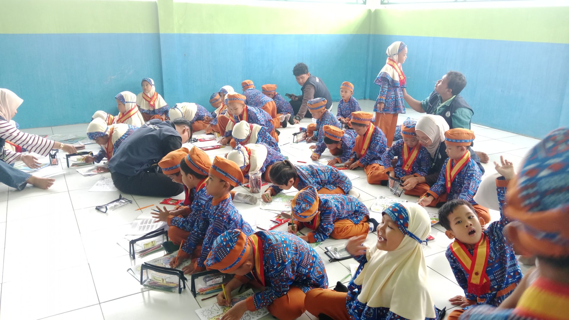 Kkn hari ke-15_apel pagi, lomba mewarnai, tpq