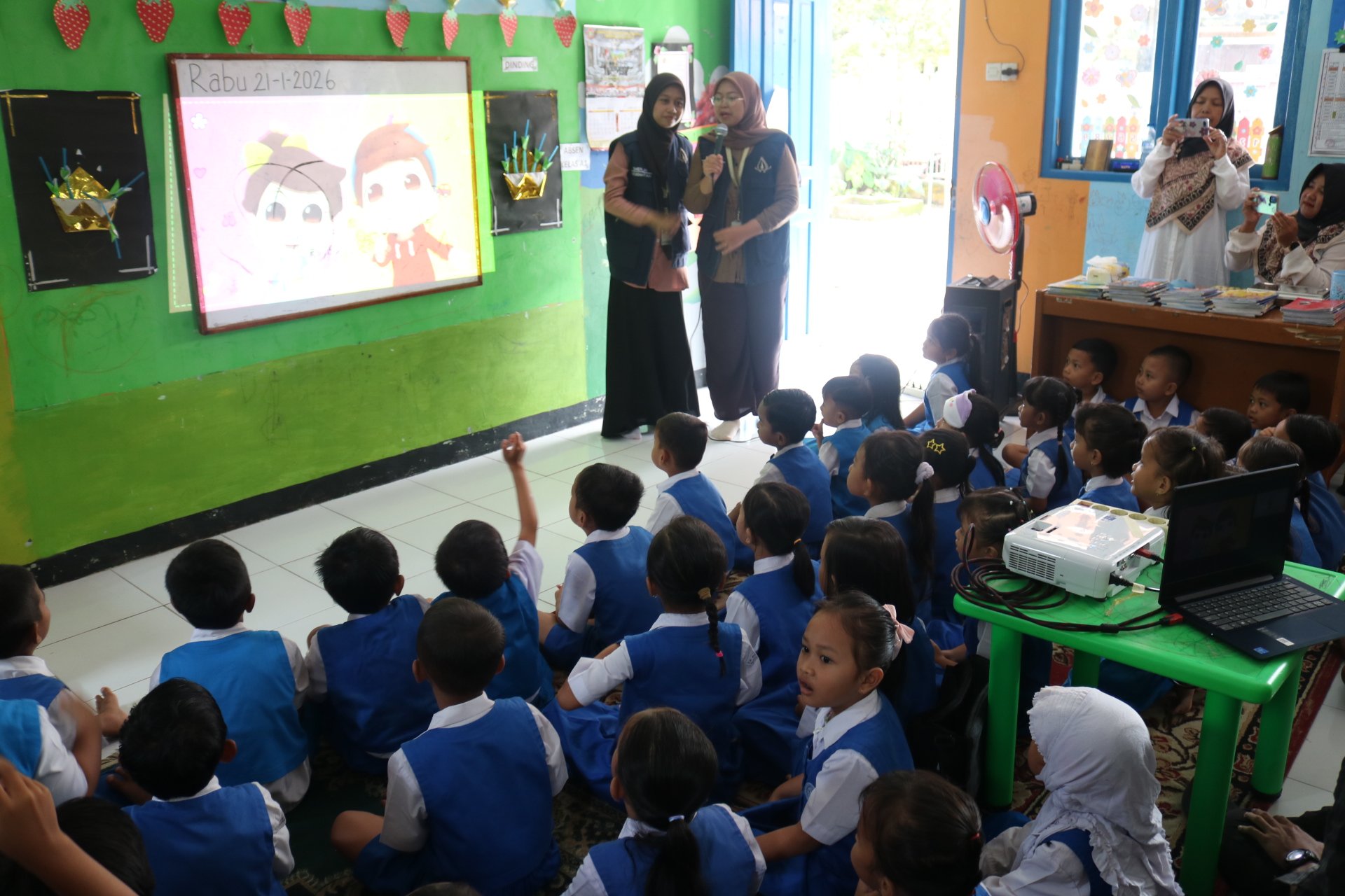 Sosialisasi PHBS dan Praktik Cuci Tangan di TK