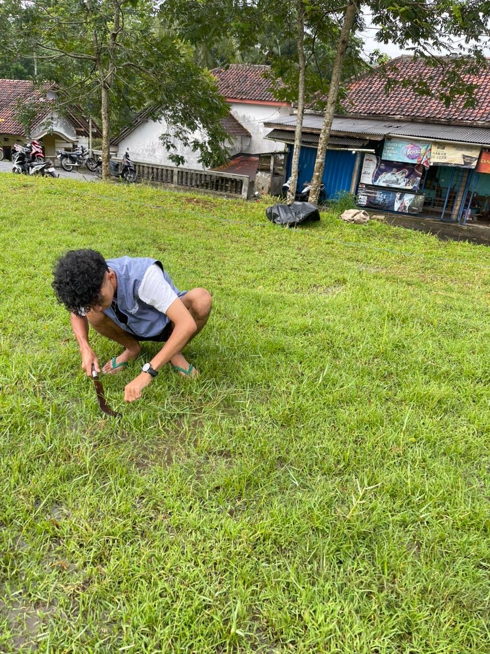 Kerja Bakti di Lapangan Dusun Binangun