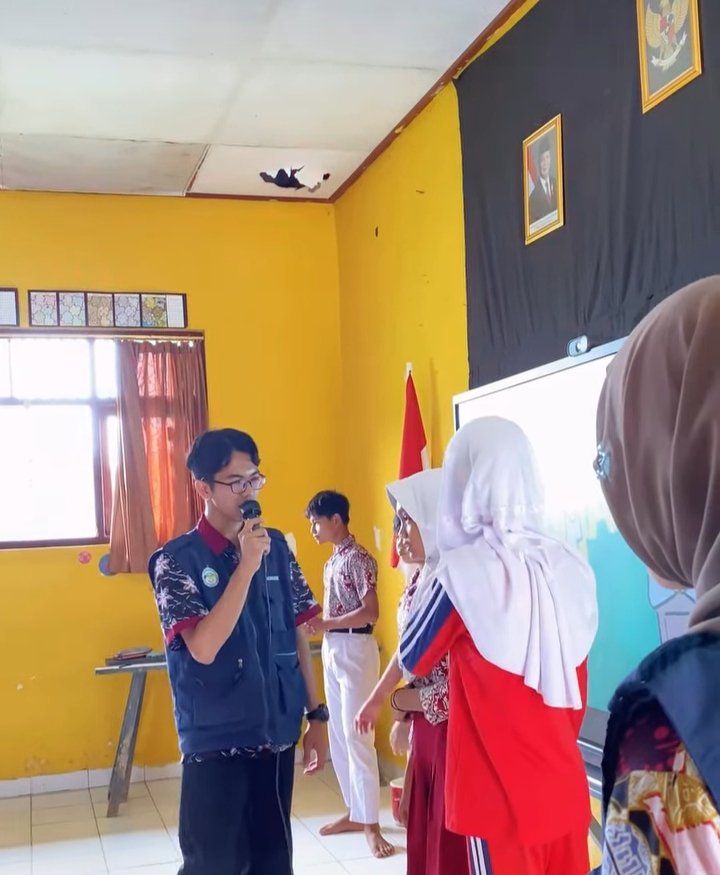 DAY 15 KKN - SOSIALISASI TENTANG FOOD WASTE BERSAMA SISWA SD KELAS 5&6 SDN PLANA