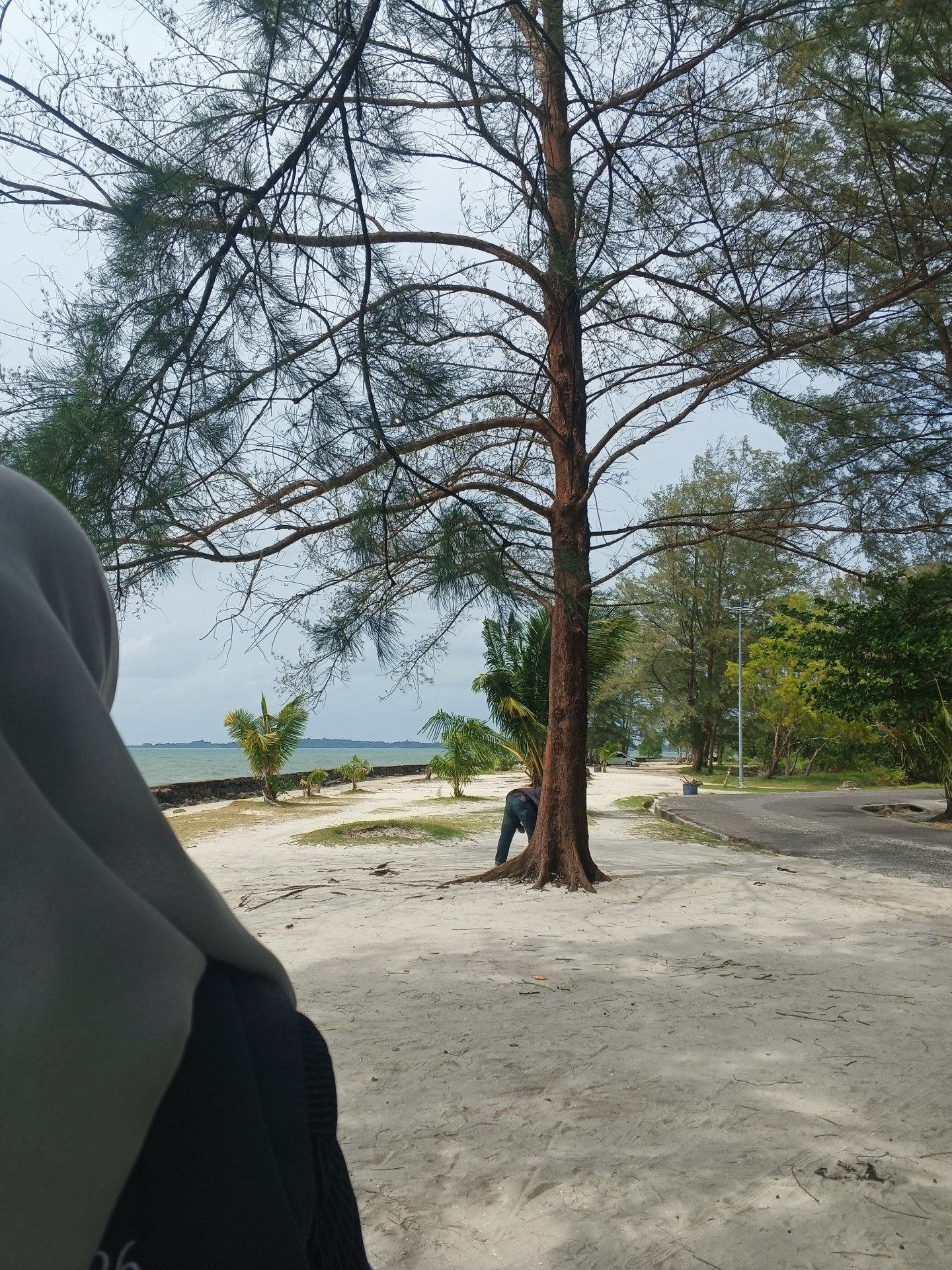 Kunjungan ke pantai tanjung pendam