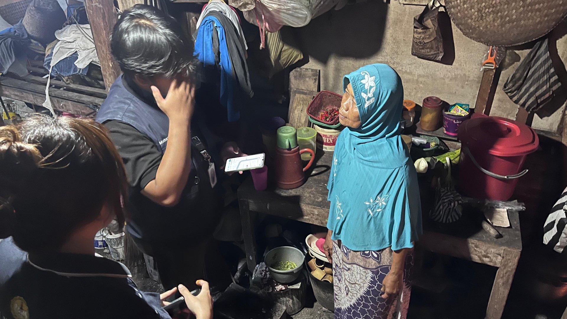 Pendampingan dan sosialisasi digitalisasi marketing UMKM Gula Semut