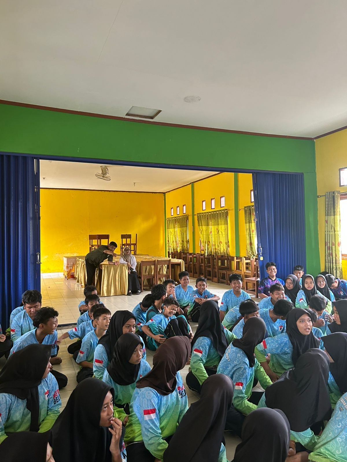 勉強しまでょうbersama kawan kawan SMP 3 kelapa kampit