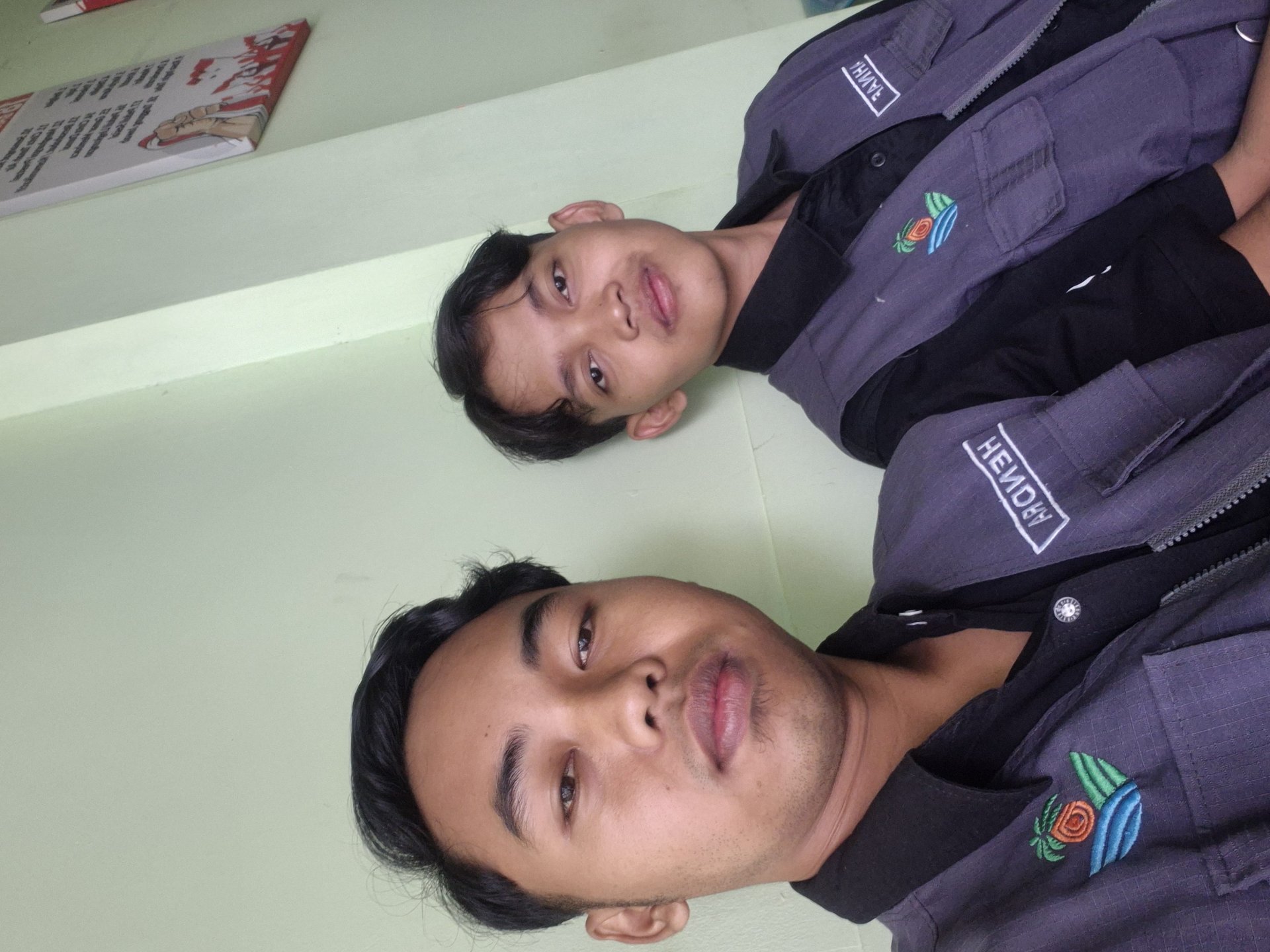 Piket di kantor desa