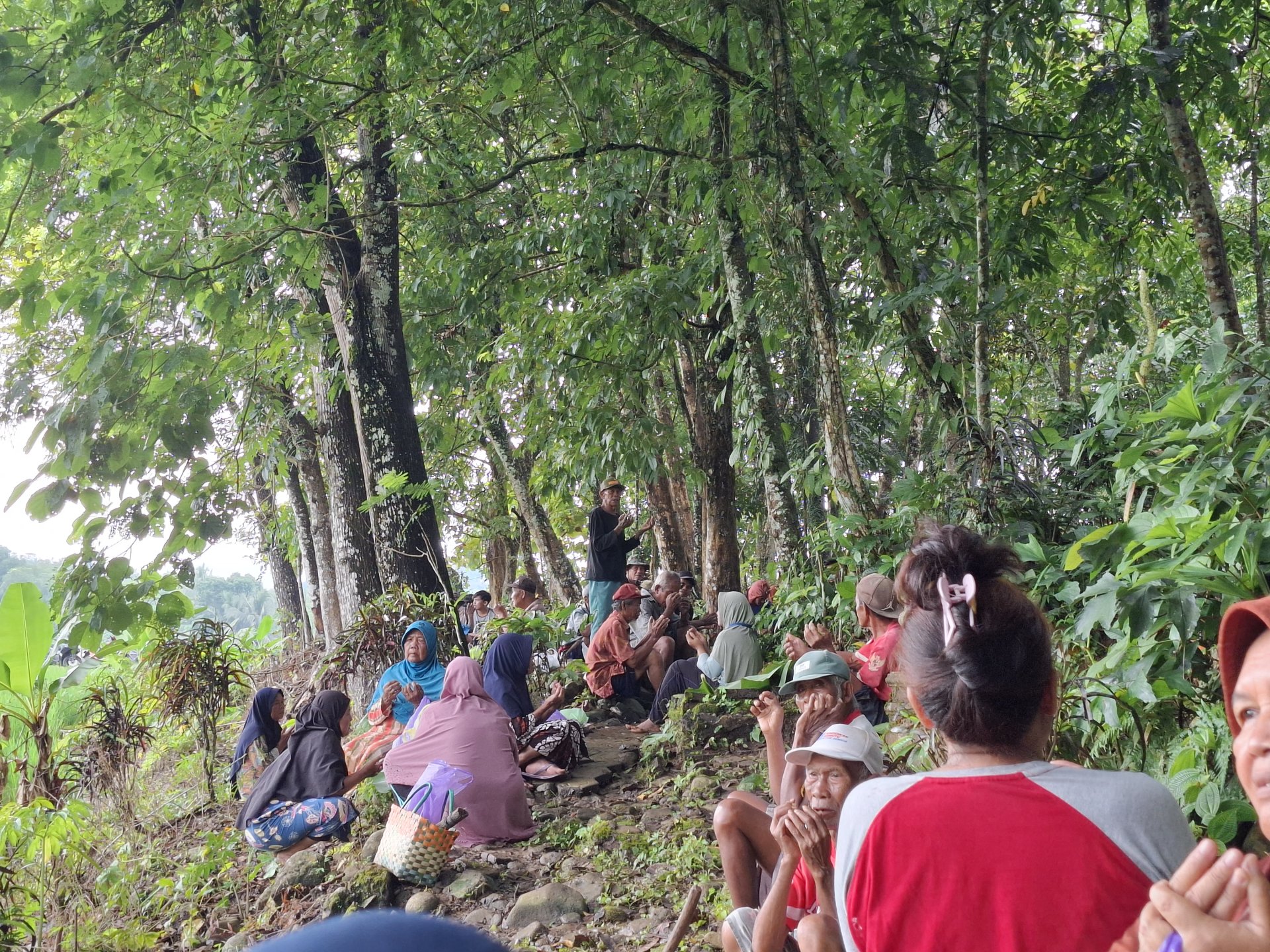 Kerja Bakti Bersama Warga Dusun 3 Desa Bodaskarangjati