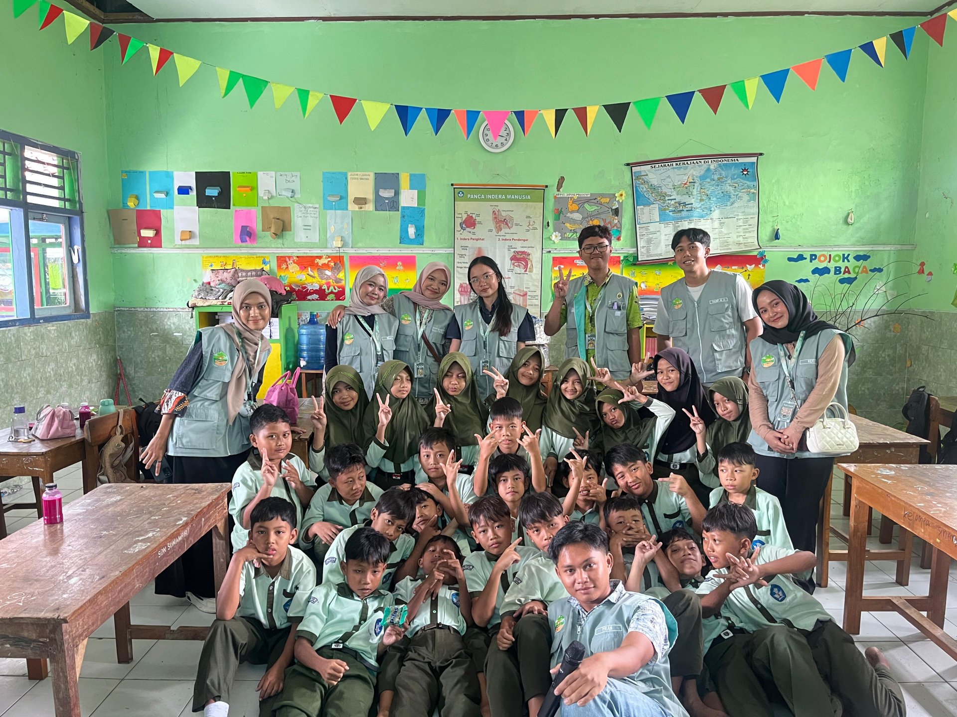 Sosialisasi Penyuluhan Gigi dan Mulut di SDN 1 Sumampir