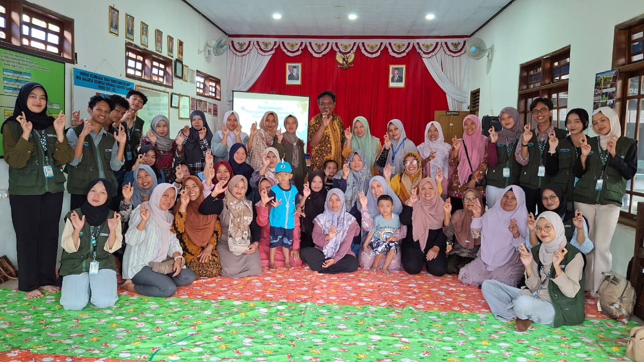 Day 16 - Sosialisasi Pengelolaan Sampah Rumah Tangga