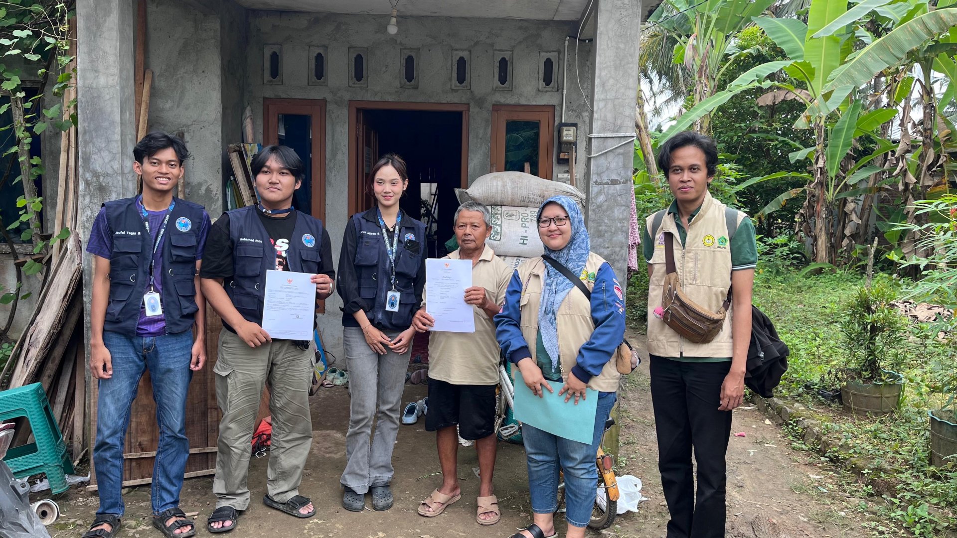 Program kerja bidang ekonomi pendamping nib dan sertifikat halal pada sale pisang kriting SMS