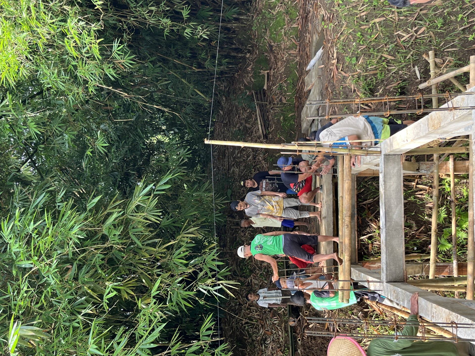 Pelaksanaan Kerja Bakti Pembangunan Jembatan