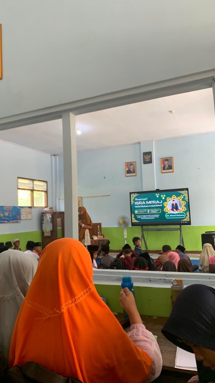 pengajian isra mi'raj di sd jatimulyo