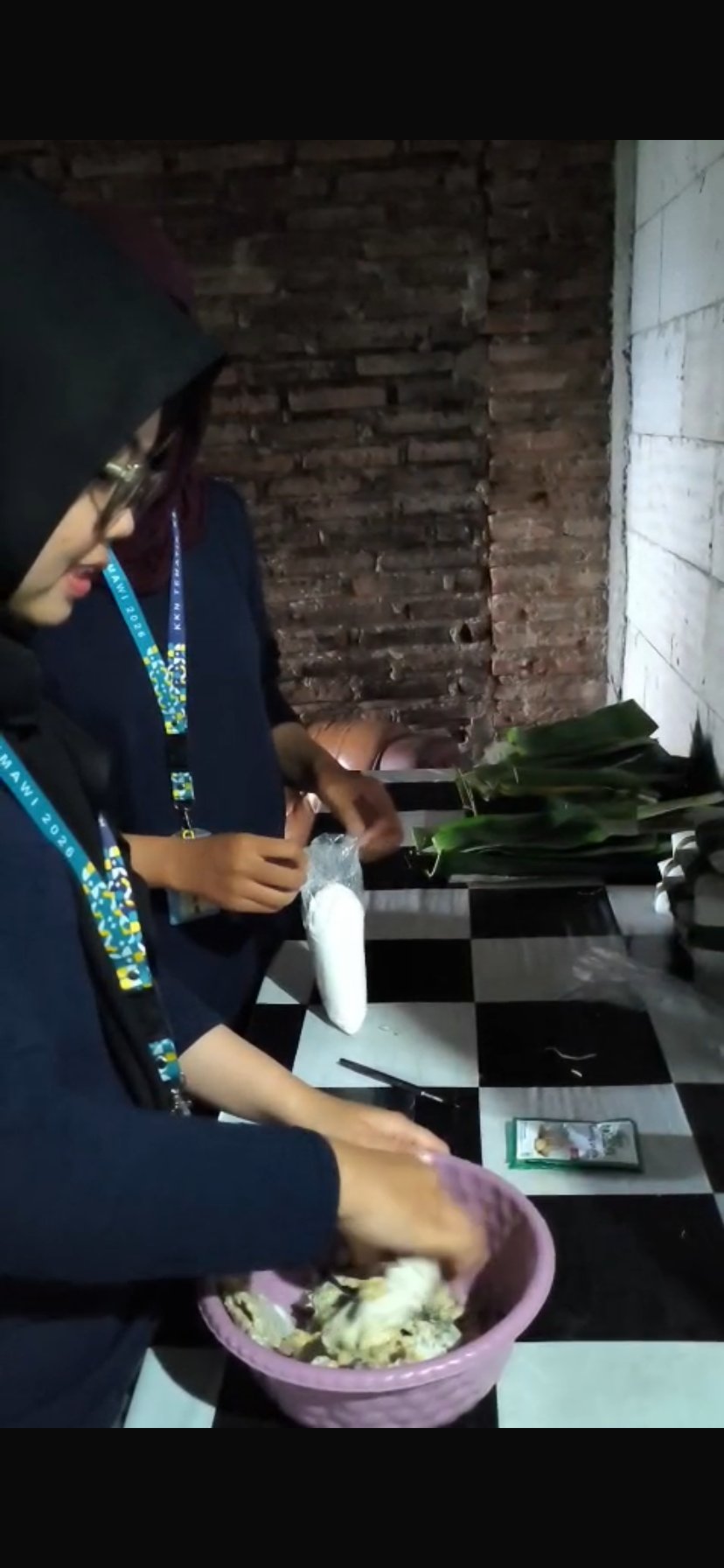 Pelaksanaan program kkn bidang administrasi dan umkm