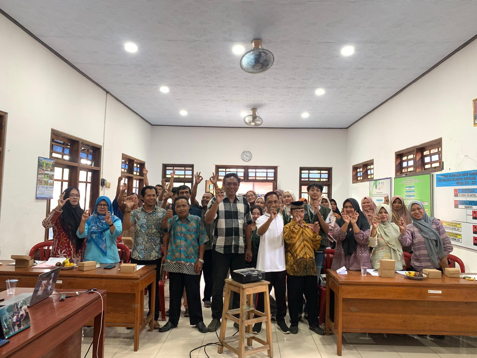 Sosialisasi Keterbukaan Informasi Publik Berbasis Data Desil