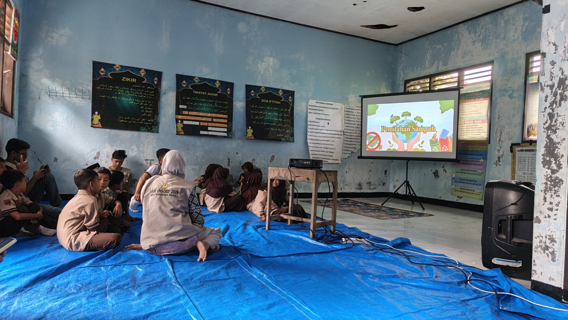 Sosialisasi Membuang Sampah