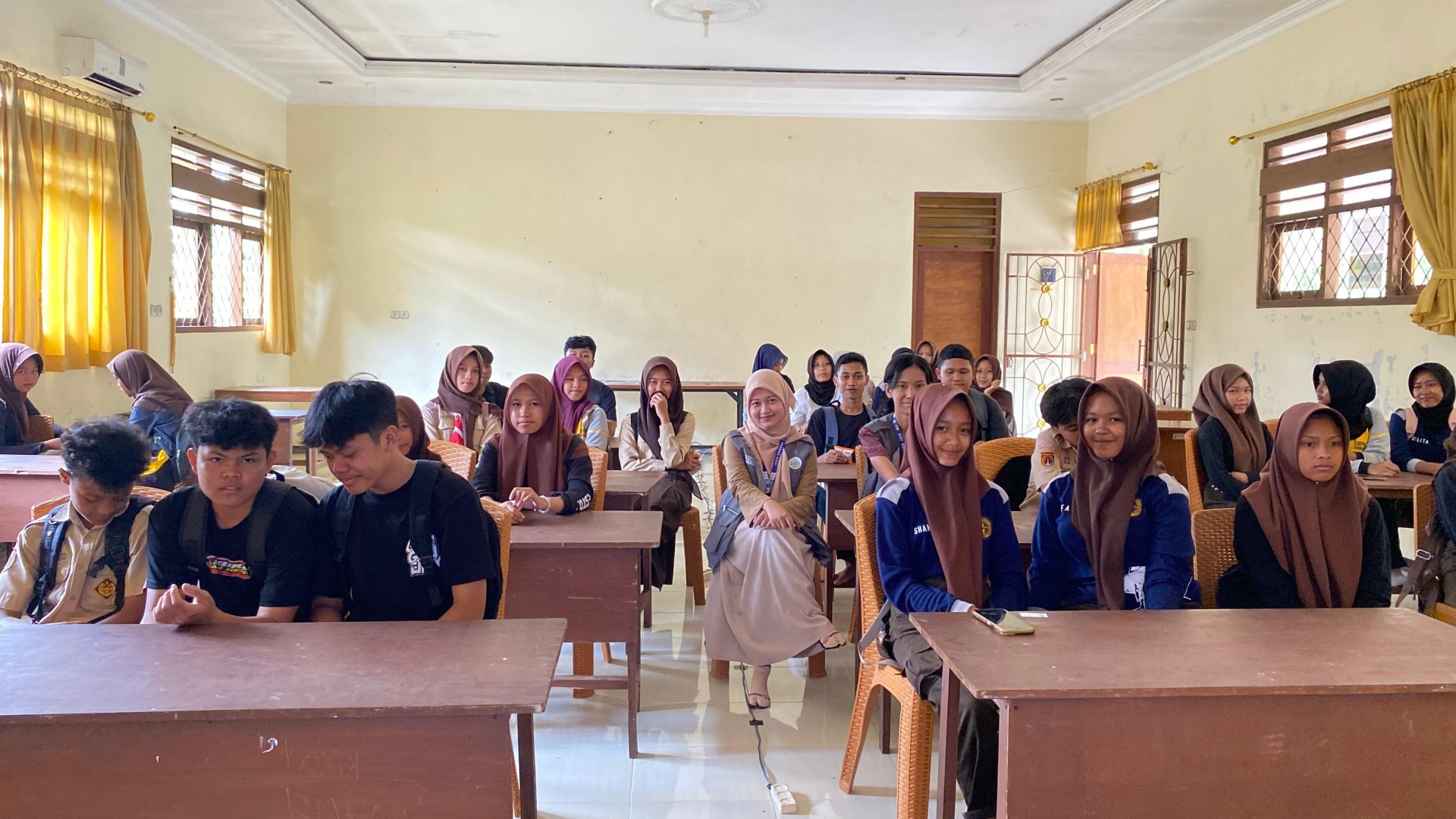 Pelaksanaan Program KKN Hari Ketujuhbelas di Desa Erorejo, Wadaslintang