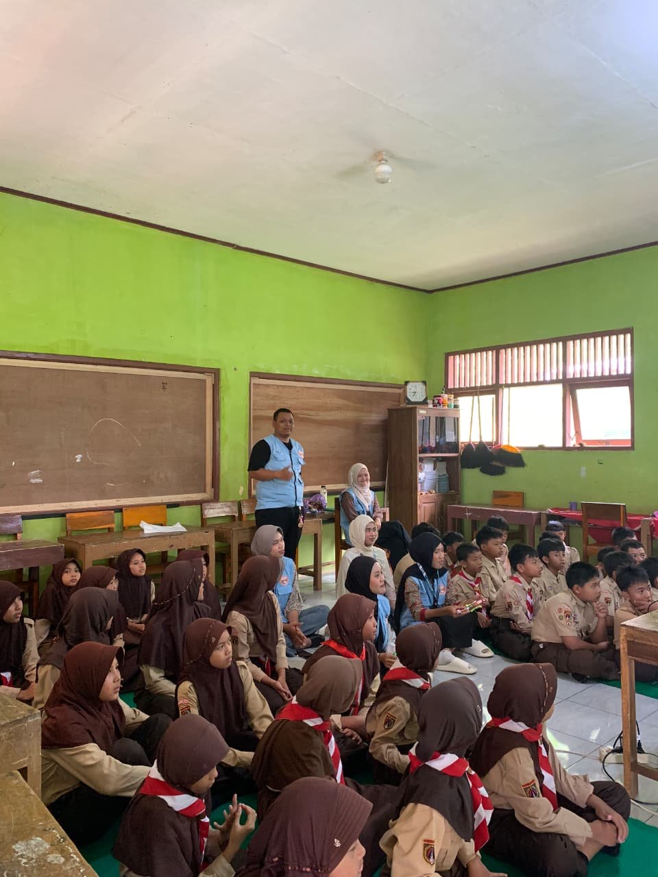 Sosialisasi kenalan remaja