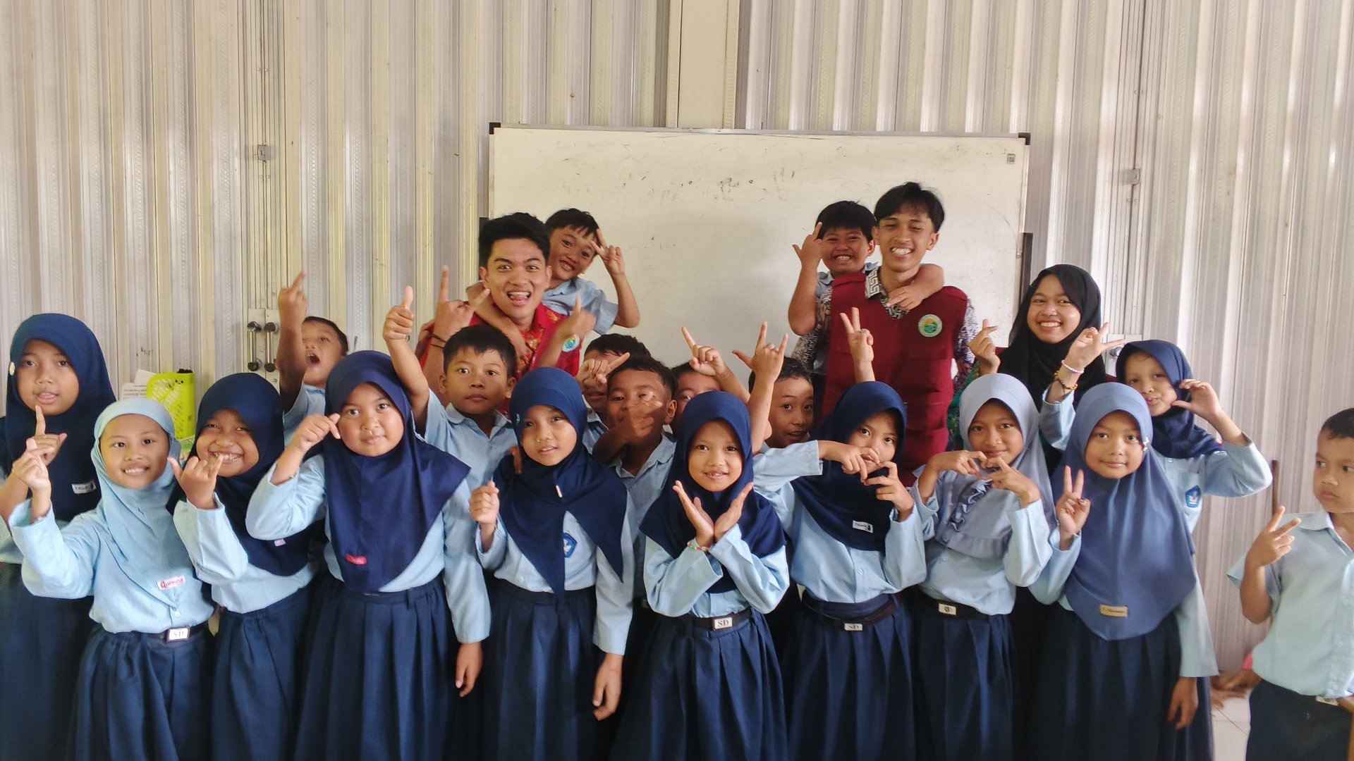 Montase di SDN 2 Sumberejo, Menghadiri Rapat Rutinan TP PKK di Balai Desa, dan Membantu Pelaksanaan Turnamen Voli Samontana Cup 3 sebagai Panitia Sie Dokumentasi