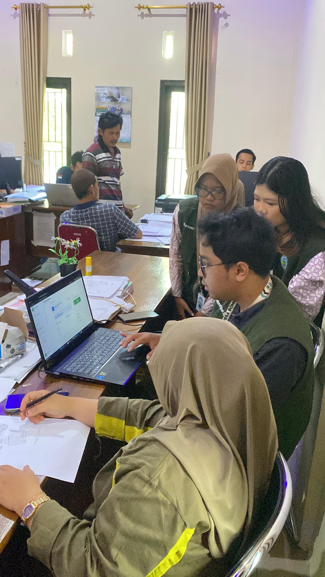 Piket Desa, Pendataan Penduduk, dan Koordinasi Program Kerja Bidang Ekonomi