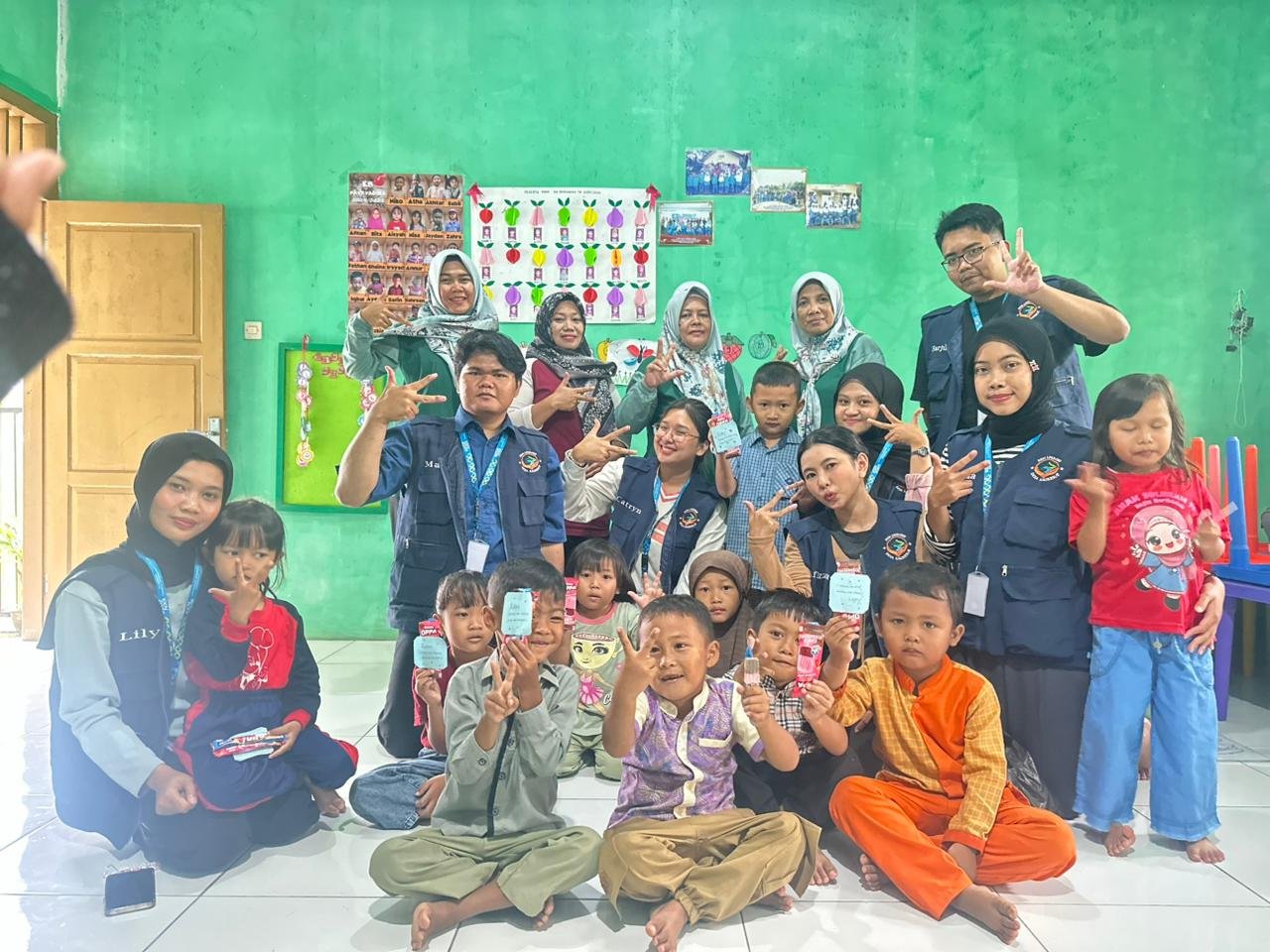 mengunjungi PAUD dan SD serta pendampingan umkm