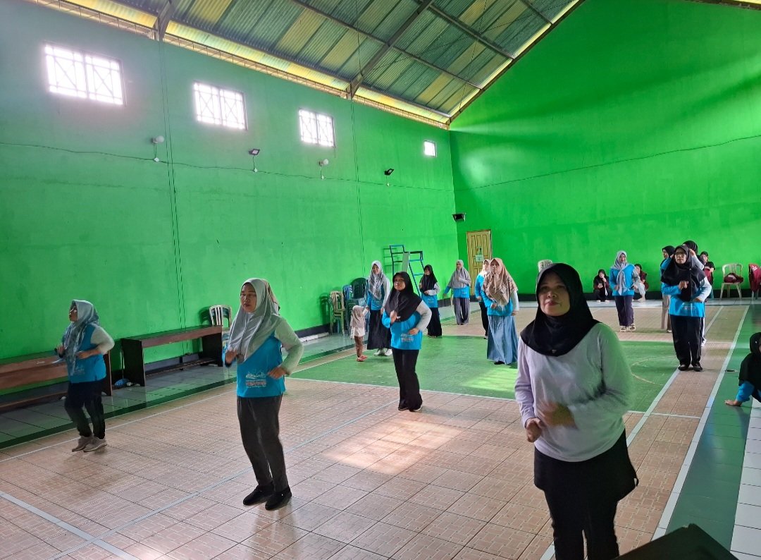 Pelaksanaan Senam  Bersama Kader Kesehatan