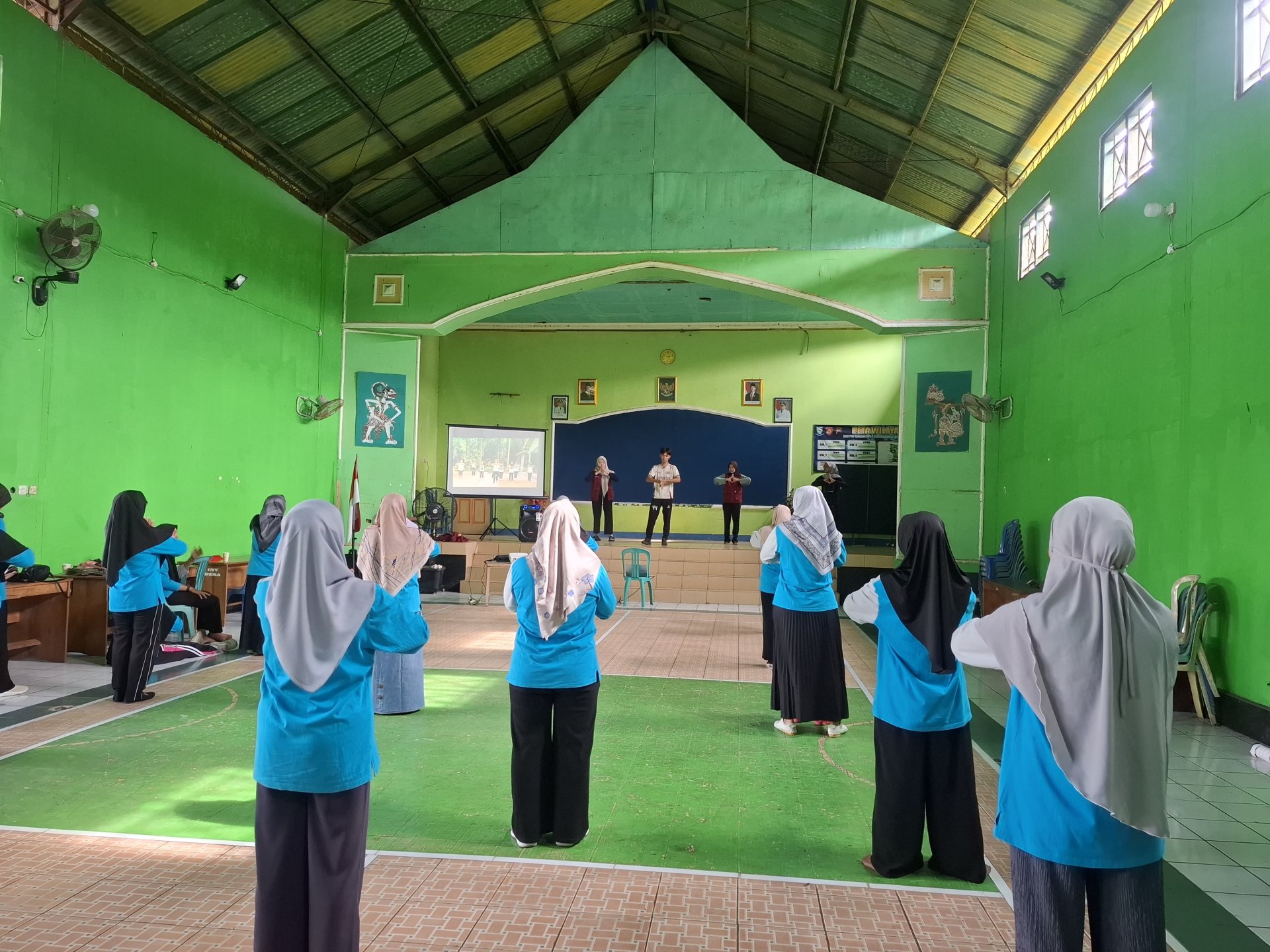 Pelaksanaan Senam Bersama Kader Kesehatan