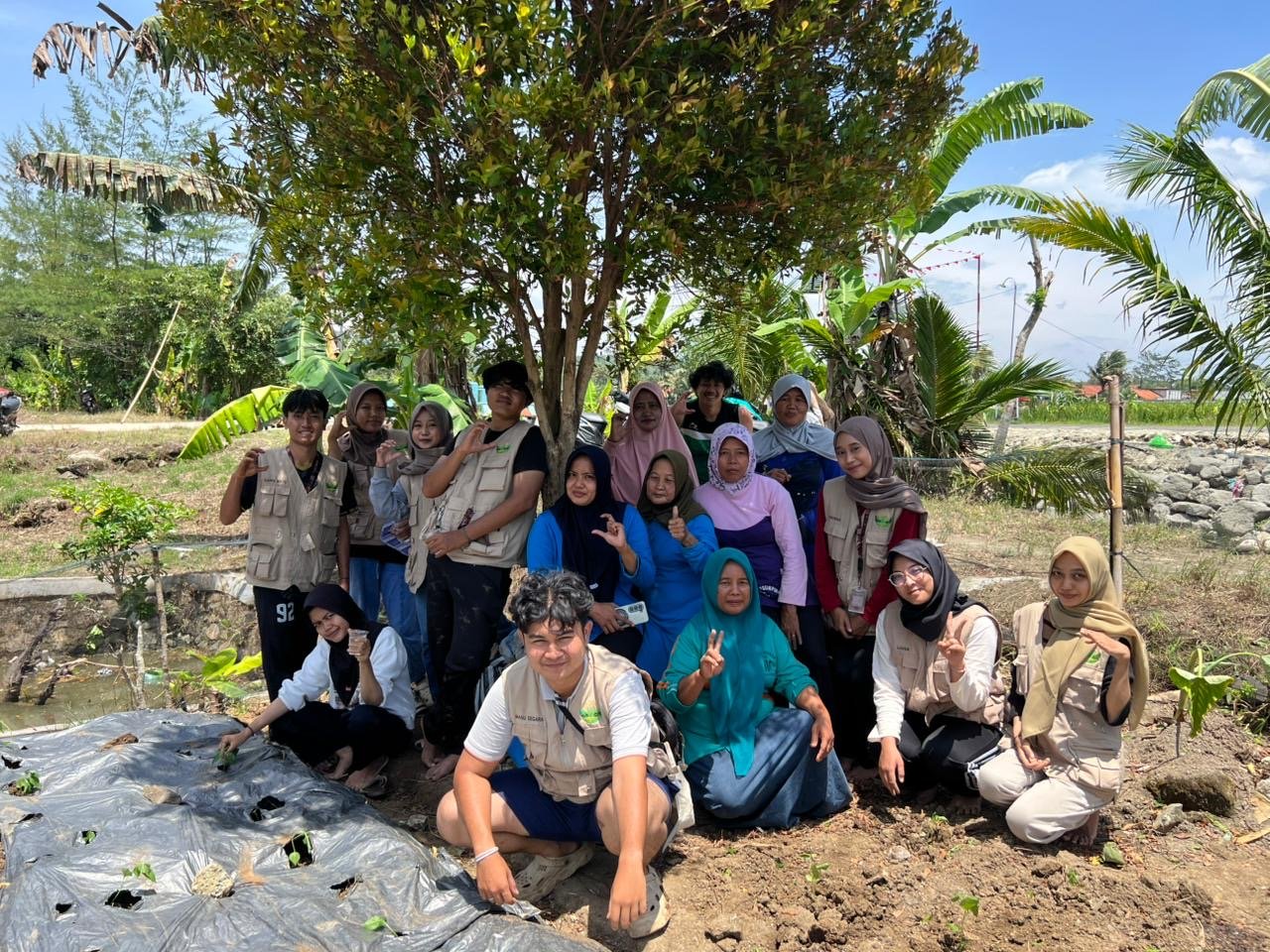 Day 18 Kegiatan Penanaman Tumbuhan Bersama KWT