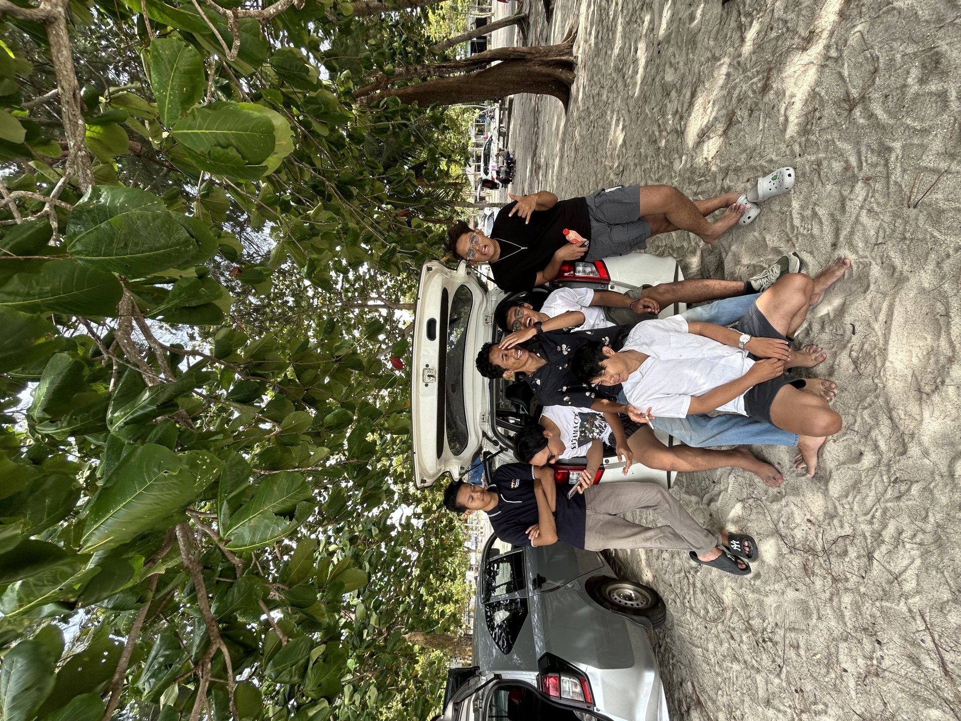 Kunjungan ke pantai tanjung pendam