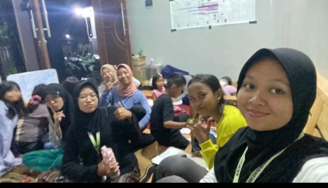 Fiksasi Tempat Penyimpanan Bangunan Bank Sampah RT 01