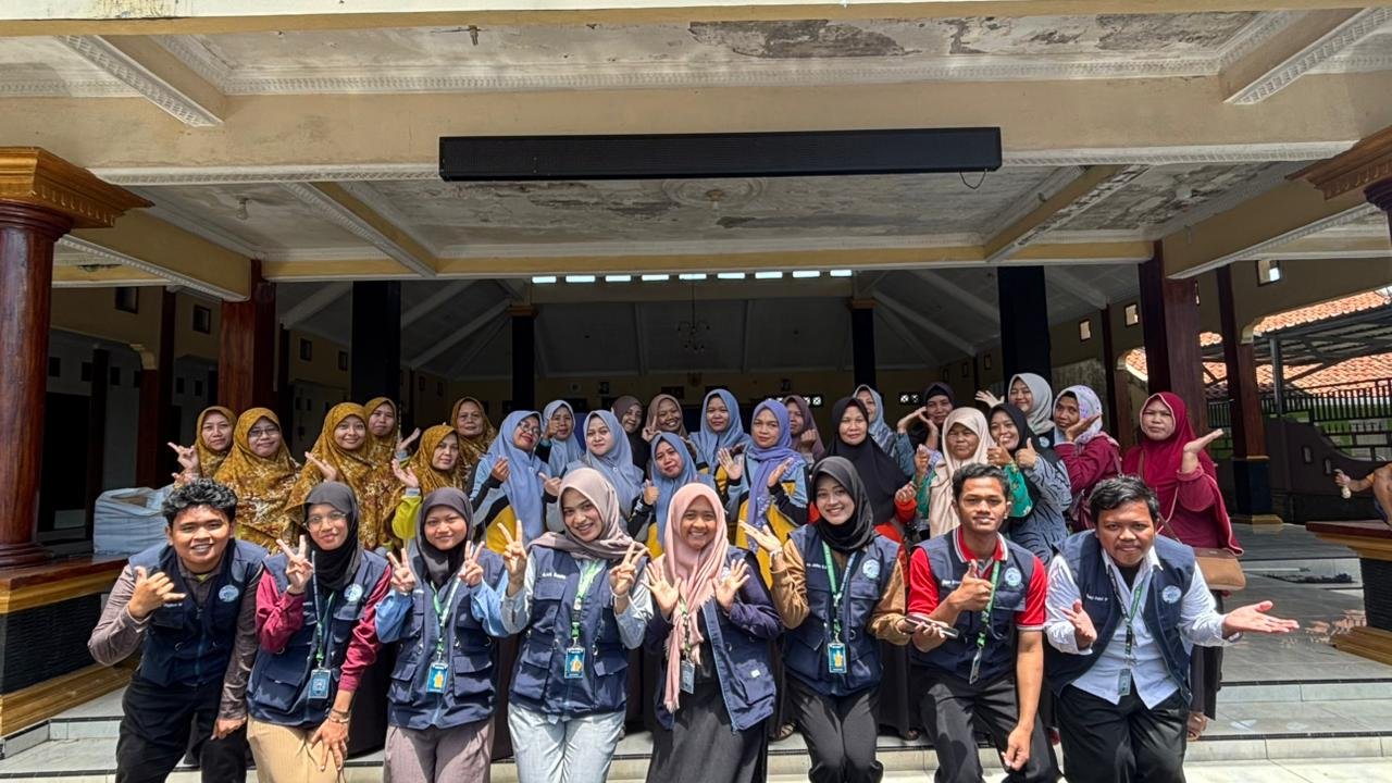 Sosialisasi pemilahan sampah dan kip hari ke-18