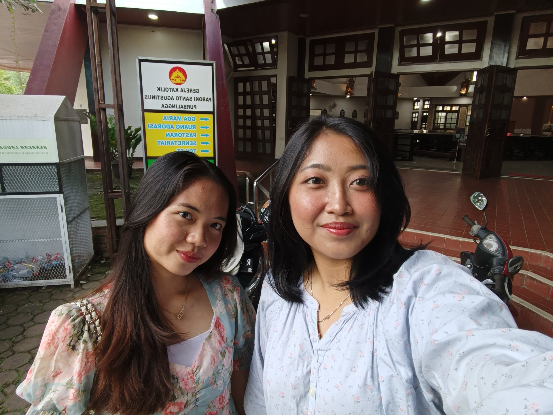 Mengikuti gereja di Santo Agustinus Purbalingga