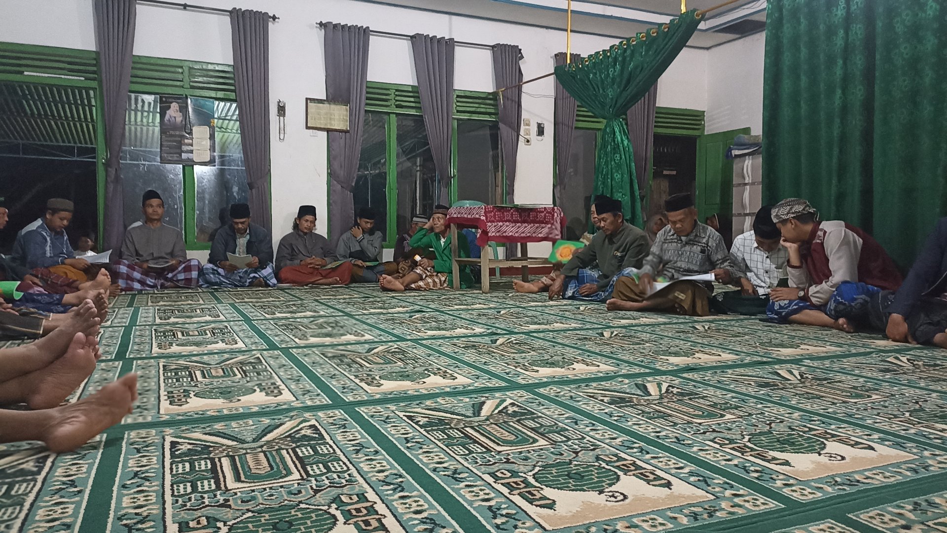 Kunjungan Pemandian Air Panas dan Kajian Malam Minggu pahing