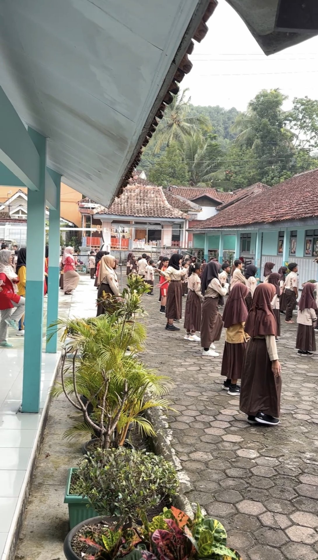 Partisipasi dalam Kegiatan Senam Pagi Bersama Siswa dan Guru SD Negeri 1 Wadaslintang